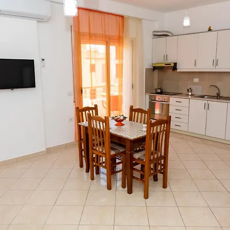 Mattia Apartment *